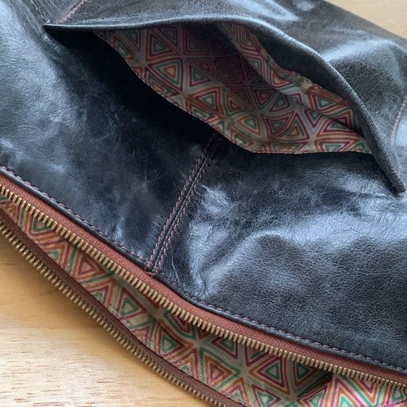 HOBO Black and Brown Leather Shoulder Bag - Picture 6 of 9